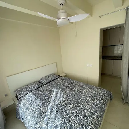 Monserrate K Atico アパート